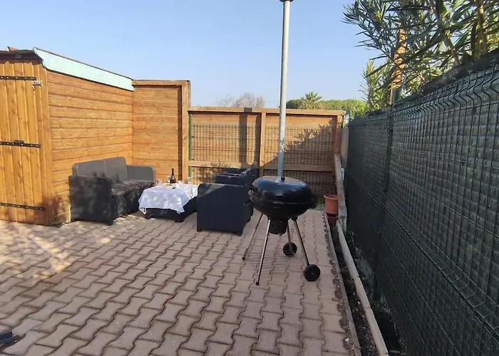 Au Soleil, Marcher Vers La Prázdninový dům Torreilles